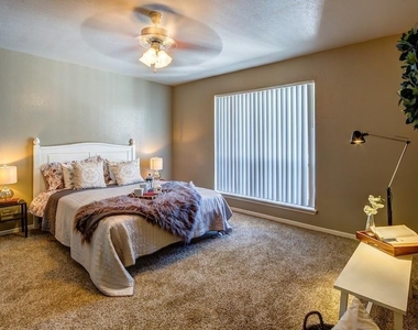 480 W Parker Road - Photo Thumbnail 1