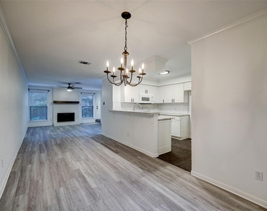 2513 Bering Drive - Photo Thumbnail 2