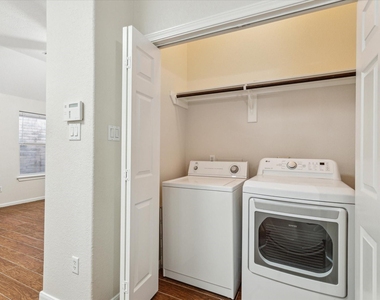 2806 Crescent Star Road - Photo Thumbnail 11