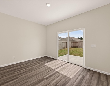 31247 Williams Landing St - Photo Thumbnail 13