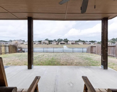 30915 E Lost Creek Boulevard - Photo Thumbnail 13
