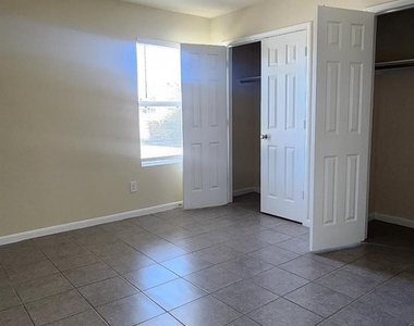 8421 W 1st Street - Photo Thumbnail 6