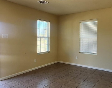 8421 W 1st Street - Photo Thumbnail 5
