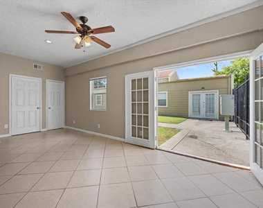 800 N San Jacinto - Photo Thumbnail 18