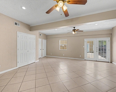 800 N San Jacinto - Photo Thumbnail 20