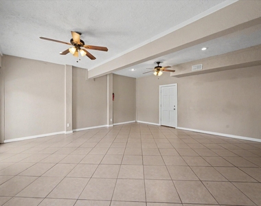 800 N San Jacinto - Photo Thumbnail 25