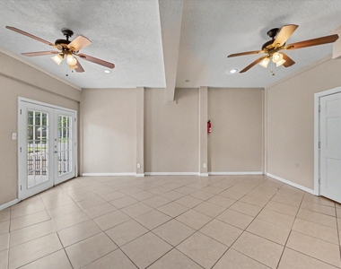 800 N San Jacinto - Photo Thumbnail 19
