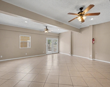 800 N San Jacinto - Photo Thumbnail 21