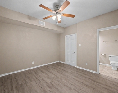 800 N San Jacinto - Photo Thumbnail 31