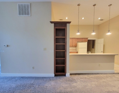 2315 Harborside Drive - Photo Thumbnail 3