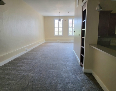 2315 Harborside Drive - Photo Thumbnail 4