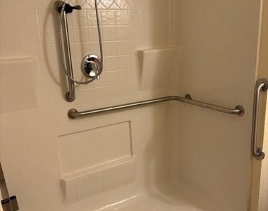619 N Vionett Lane - Photo Thumbnail 20