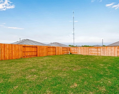 3418 Lake Landing Ln - Photo Thumbnail 49