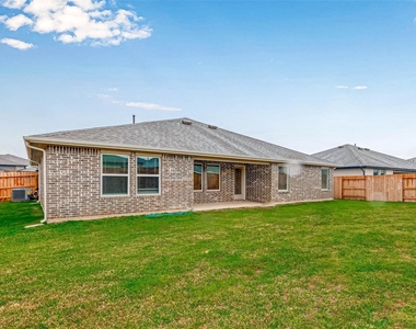 3418 Lake Landing Ln - Photo Thumbnail 47
