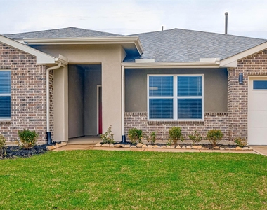 3418 Lake Landing Ln - Photo Thumbnail 6
