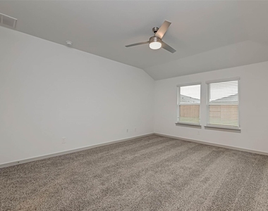 3418 Lake Landing Ln - Photo Thumbnail 40