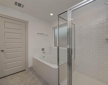 3418 Lake Landing Ln - Photo Thumbnail 43