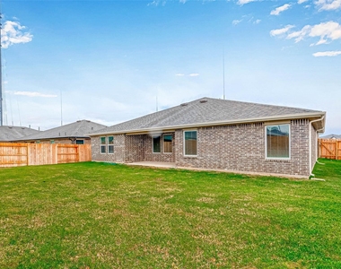 3418 Lake Landing Ln - Photo Thumbnail 48