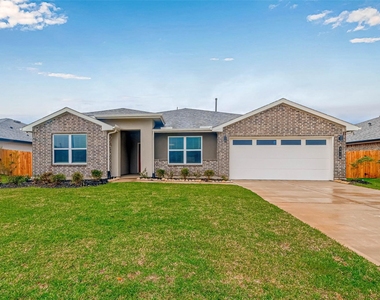 3418 Lake Landing Ln - Photo Thumbnail 3