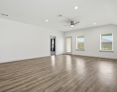 1022 Curly Angora Court - Photo Thumbnail 4