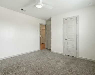 1022 Curly Angora Court - Photo Thumbnail 12