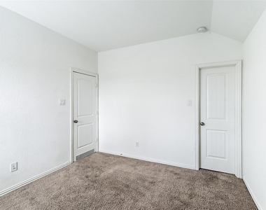 9011 Beacon Mill Drive - Photo Thumbnail 20