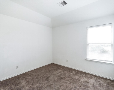 9011 Beacon Mill Drive - Photo Thumbnail 21