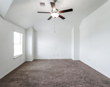 9011 Beacon Mill Drive - Photo Thumbnail 16