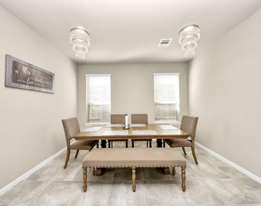 29482 Westhope Drive - Photo Thumbnail 10