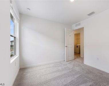 4106 San Felice Lane - Photo Thumbnail 25