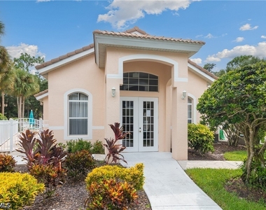 992 Woodshire Lane - Photo Thumbnail 13