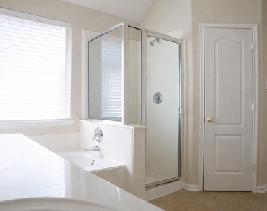 8515 Clarkman Ridge Lane - Photo Thumbnail 14