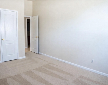 8515 Clarkman Ridge Lane - Photo Thumbnail 17