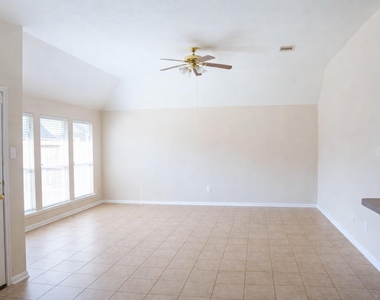 8515 Clarkman Ridge Lane - Photo Thumbnail 9