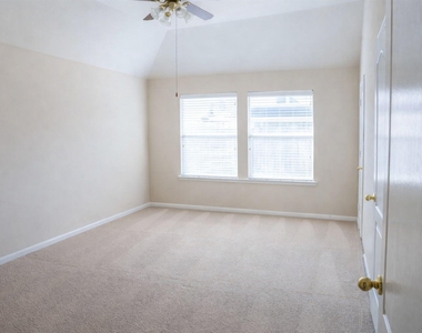 8515 Clarkman Ridge Lane - Photo Thumbnail 12