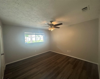 29031 Elmwood Drive - Photo Thumbnail 15