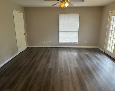 29031 Elmwood Drive - Photo Thumbnail 2