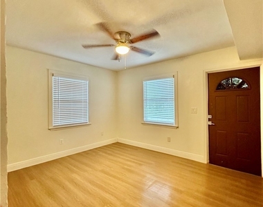 3208-3216 Dale Street - Photo Thumbnail 9