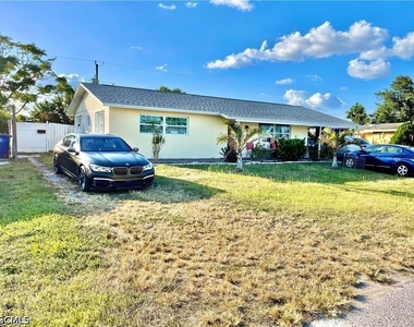 907 Laredo Avenue - Photo Thumbnail 1