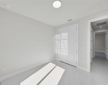 2913 14th Street W - Photo Thumbnail 24