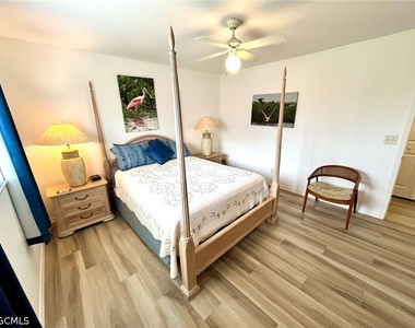 818 Sw 8th Place - Photo Thumbnail 17