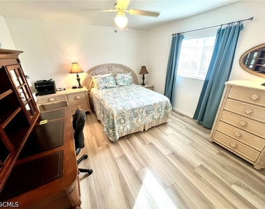 818 Sw 8th Place - Photo Thumbnail 20