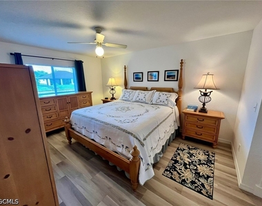 818 Sw 8th Place - Photo Thumbnail 10