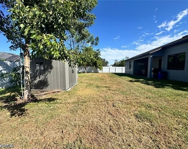 209 Se 26th Terrace - Photo Thumbnail 8