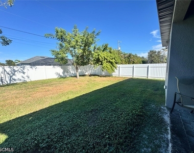 209 Se 26th Terrace - Photo Thumbnail 3