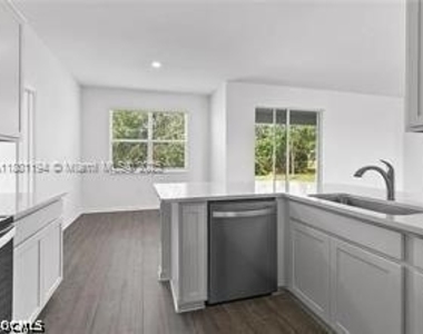 209 Se 26th Terrace - Photo Thumbnail 19