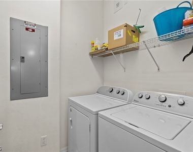 11711 Pasetto Lane - Photo Thumbnail 21