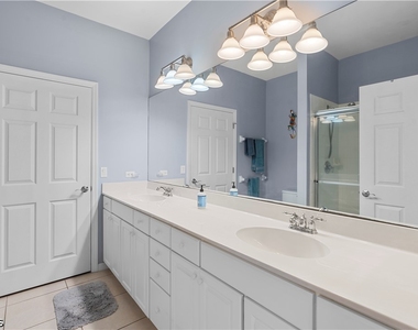 11711 Pasetto Lane - Photo Thumbnail 20