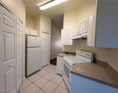 762 Gallo Avenue S - Photo Thumbnail 10