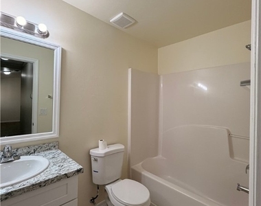 762 Gallo Avenue S - Photo Thumbnail 23
